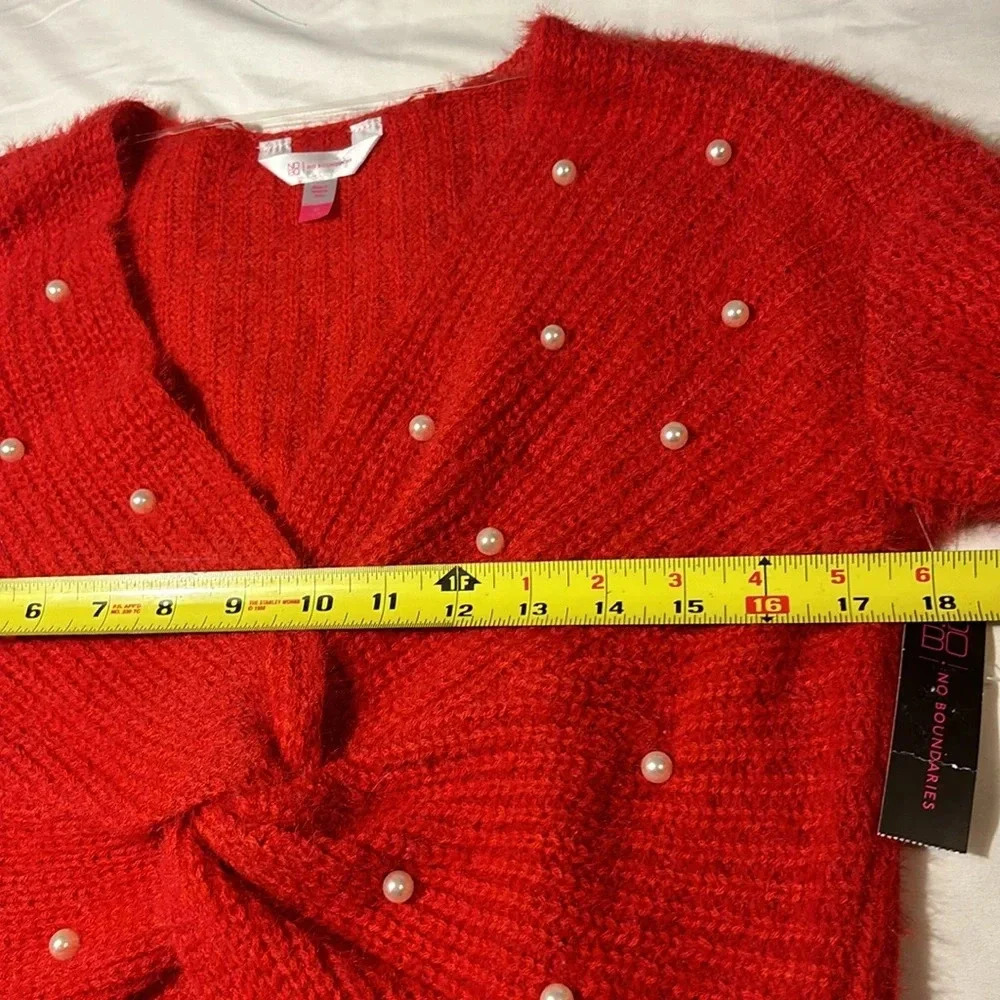 Red Twist Front Pearl Embellished Valentine Sweater size Medium - Picture 8 of 11